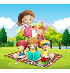 Many children reading books in the park Royalty Free Vector